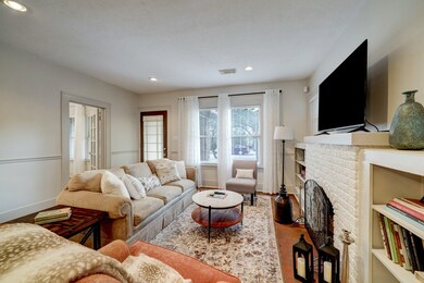 2505 Elmen St, Houston, TX 77019 - photo 4