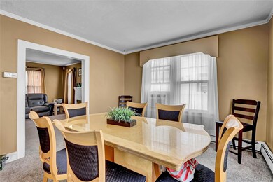 97 E Beverly Pkwy, Valley Stream, NY 11580 - photo 3