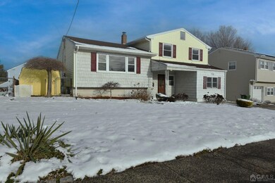 710 Franklin Dr, Perth Amboy, NJ 08861 - photo 3