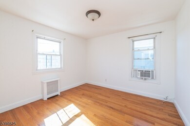 74 Trimble Ave, Clifton, NJ 07011 - photo 5