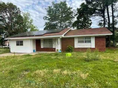 428 E 4th St, Lonoke, AR 72086 - photo 2