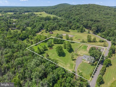 39615 Toad Hall Ln, Aldie, VA 20105 - photo 2