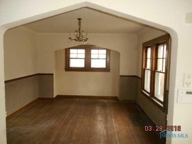 2145 Mellwood Ct, Toledo, OH 43613 - photo 2