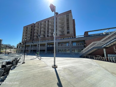 122 Stadium Way unit 814, Knoxville, TN 37915 - photo 7