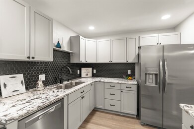 1602 Walton St, Houston, TX 77009 - photo 4