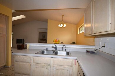 KITCHEN -1