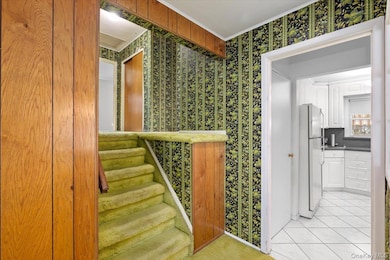 144 Orchard St, Plainview, NY 11803 - photo 7