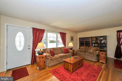 1212 Cottage St SW, Vienna, VA 22180 - photo 2