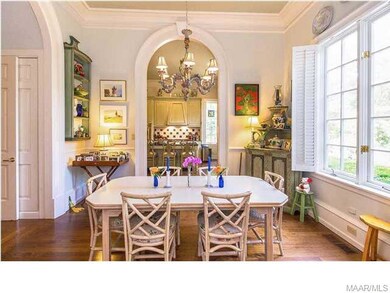 Your family will enjoy greeting the day in this ch
