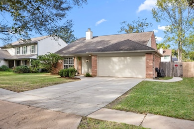 3807 Flintrock Ln, Sugar Land, TX 77479 - photo 3