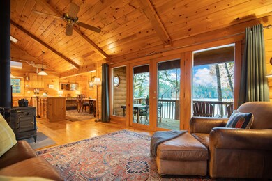 10 Demoras Way, Livermore, ME-36