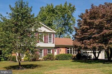 704 Covington Ct, Sykesville, MD 21784 - photo 2