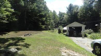 846 Hubbardston Rd, Barre, MA 01005 - photo 2