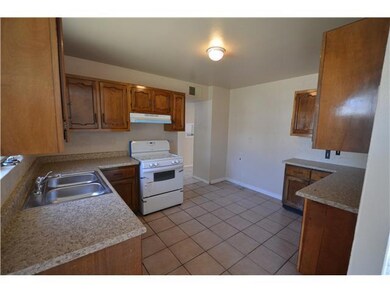 1025 Lomaland Dr, El Paso, TX 79907 - photo 5