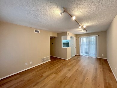 3902 Mandell St unit 5, Houston, TX 77006 - photo 4