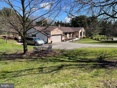 473 Kulp Rd, Pottstown, PA 19465 - photo 2