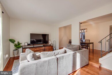 7712 Groveland Heights Ct, Springfield, VA 22153 - photo 5