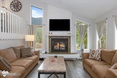 06-Living Room-ELKO2390