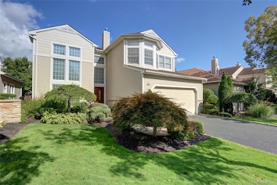 18 Hamlet Dr, Plainview, NY 11803 - photo 2