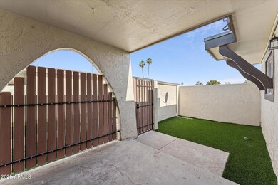 03-Courtyard