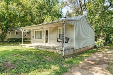 921 S Nettleton Ave-1