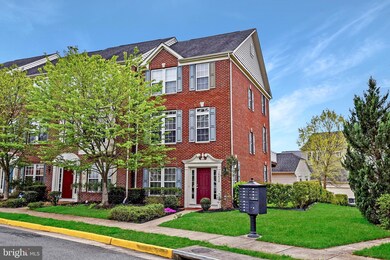 16636 Barge Cir, Woodbridge, VA 22191 - photo 3