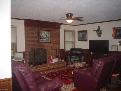 5524 Groometown Rd, Greensboro, NC 27407 - photo 3