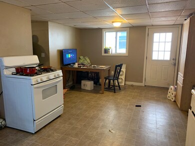 23 Spring St, Franklin, NH 03235 - photo 4