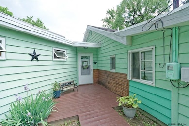 250 Goldfoot Rd, Schenectady, NY 12302 - photo 2