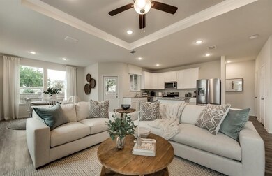 332 Paso Fino Dr, Alvin, TX 77511 - photo 3