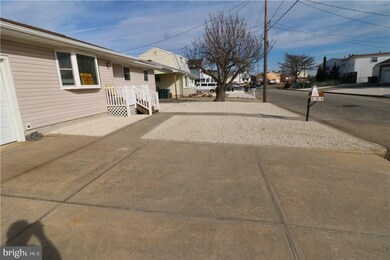 135 E Raritan Dr, Little Egg Harbor Township, NJ 08087 - photo 5