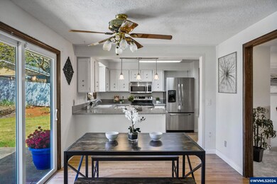 6215 13th Ave SE, Salem, OR 97306 - photo 7