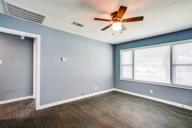 509 Jerry St, Houston, TX 77022 - photo 5