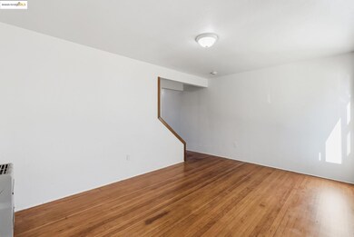 109 Cypress St unit C, Alameda, CA 94501 - photo 4