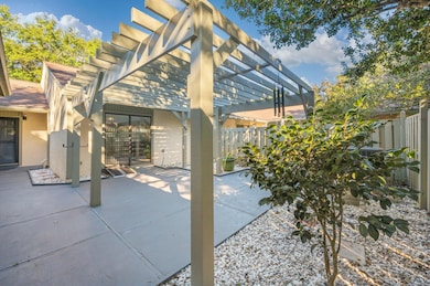 900 Bay Dr unit 62, Niceville, FL 32578 - photo 5