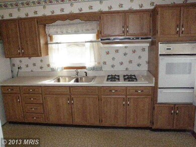 7913 James Ave, Ellicott City, MD 21043 - photo 6