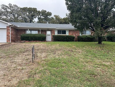 532 Plainview Dr, Hurst, TX 76054 - photo 5