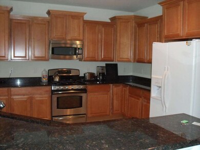 Beautiful Staggered Cabinets, Gas Stove