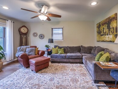 591 E 135th St, Glenpool, OK 74033 - photo 5