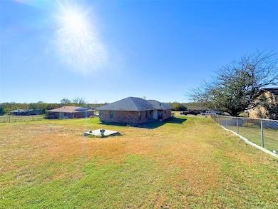 1104 NW Hahn St, Kingston, OK 73439 - photo 7