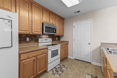 1004 Harvester Cir, Myrtle Beach, SC 29579 - photo 5