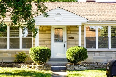 3215 Hickory Grv-4