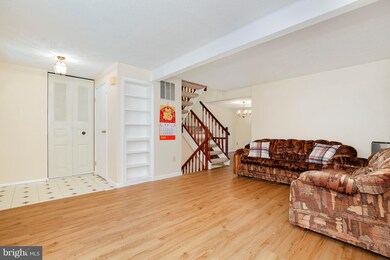 19524 Twinflower Cir, Germantown, MD 20876 - photo 4
