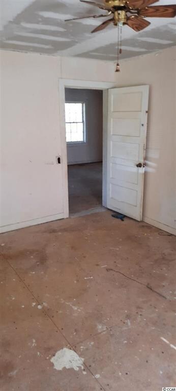 502 N Farr Ave, Andrews, SC 29510 - photo 5