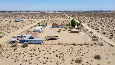 4584 50th St W, Rosamond, CA 93560 - photo 4