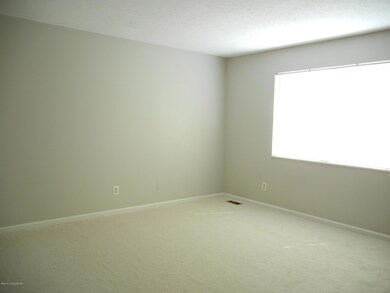 6609 Musket Dr, Louisville, KY 40228 - photo 2