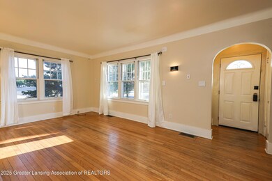 2615 Wayburn Rd, Lansing, MI 48910 - photo 4