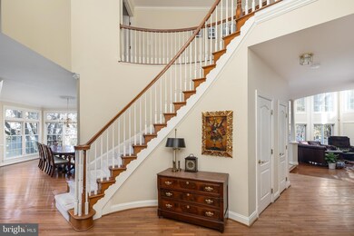 12012 Creekbend Dr, Reston, VA 20194 - photo 7