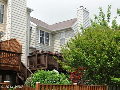 46725 Ashmere Square, Sterling, VA 20165 - photo 2