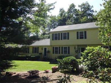 117 Pilgrim Dr, Holden, MA 01520 - photo 2